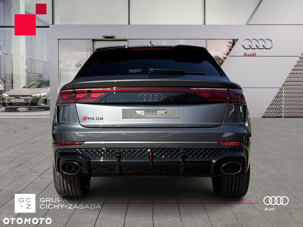 Audi RS Q8 - 4