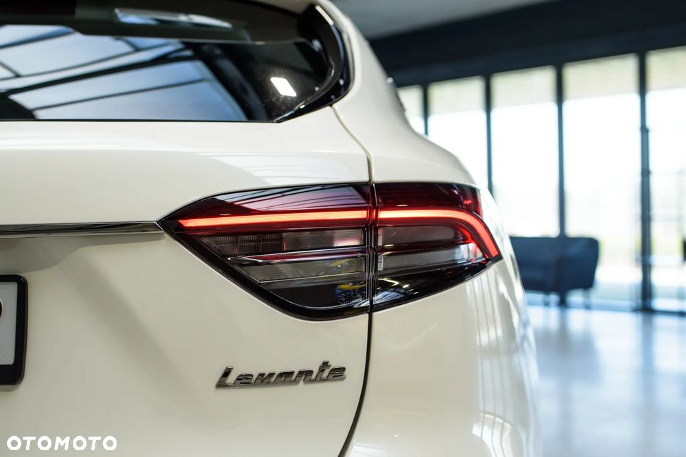 Maserati Levante Trofeo Q4 - 9