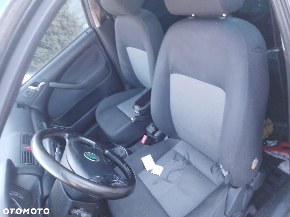 SKODA OCTAVIA I  00-10 1.6 BFQ     LUSTERKO WEWNĘTRZNE - 28