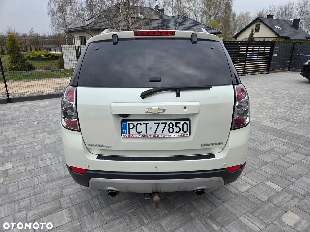 Chevrolet Captiva 2.2 D LTZ - 11