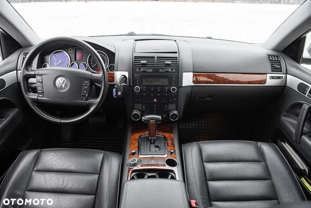 Volkswagen Touareg 3.2 V6 Automatik - 23