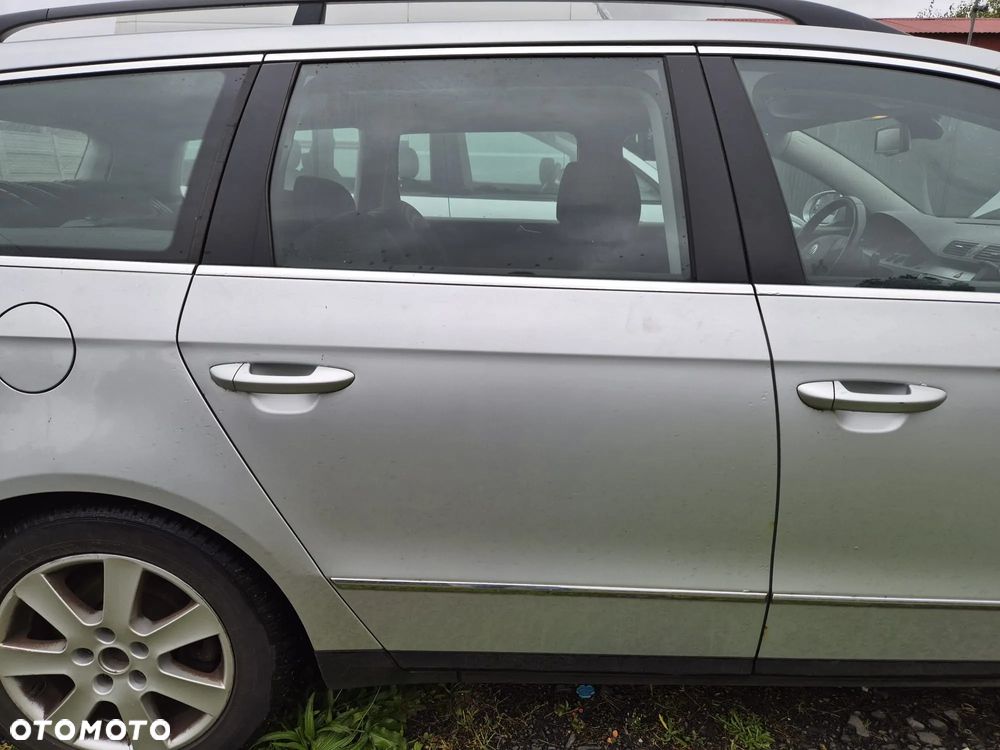 Volkswagen Passat - 17