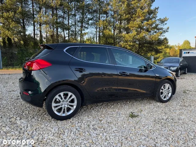 Kia Ceed - 13
