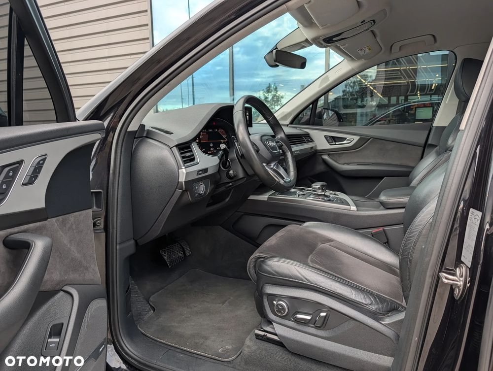 Audi Q7 - 16