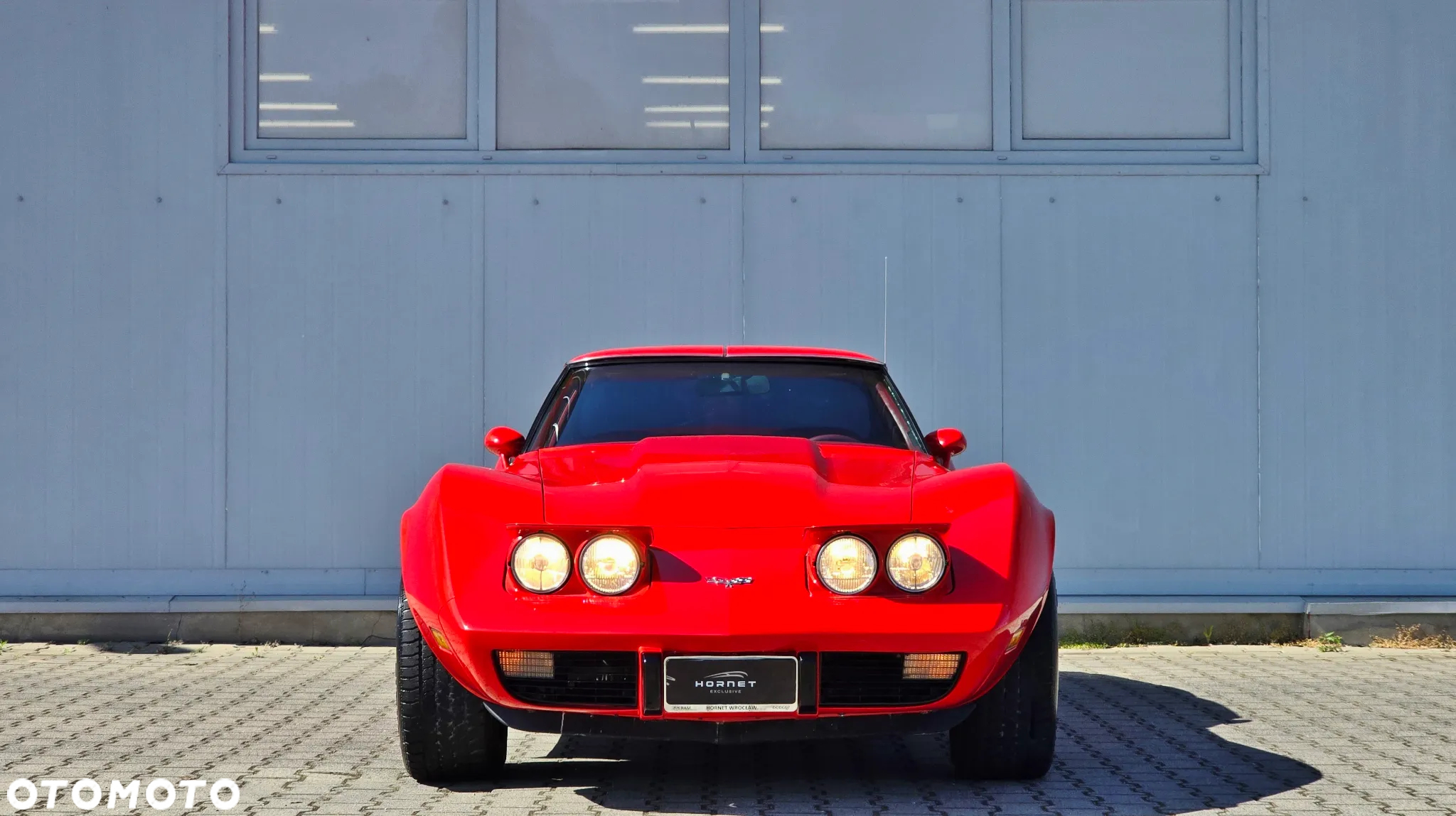 Chevrolet Corvette - 10