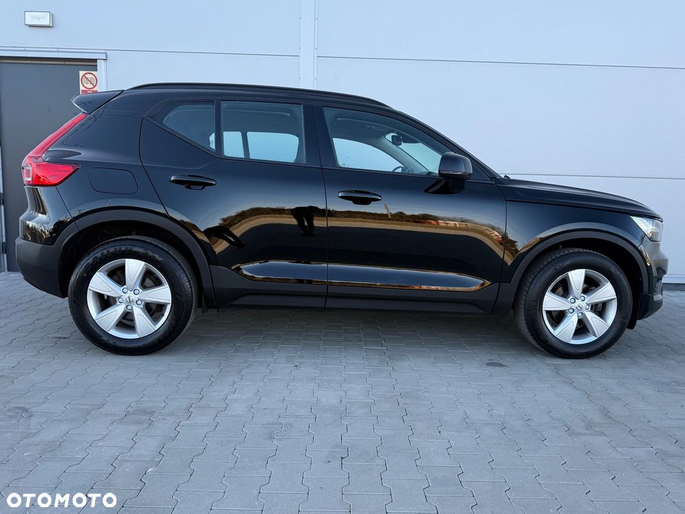 Volvo XC 40 T2 Momentum Core - 37