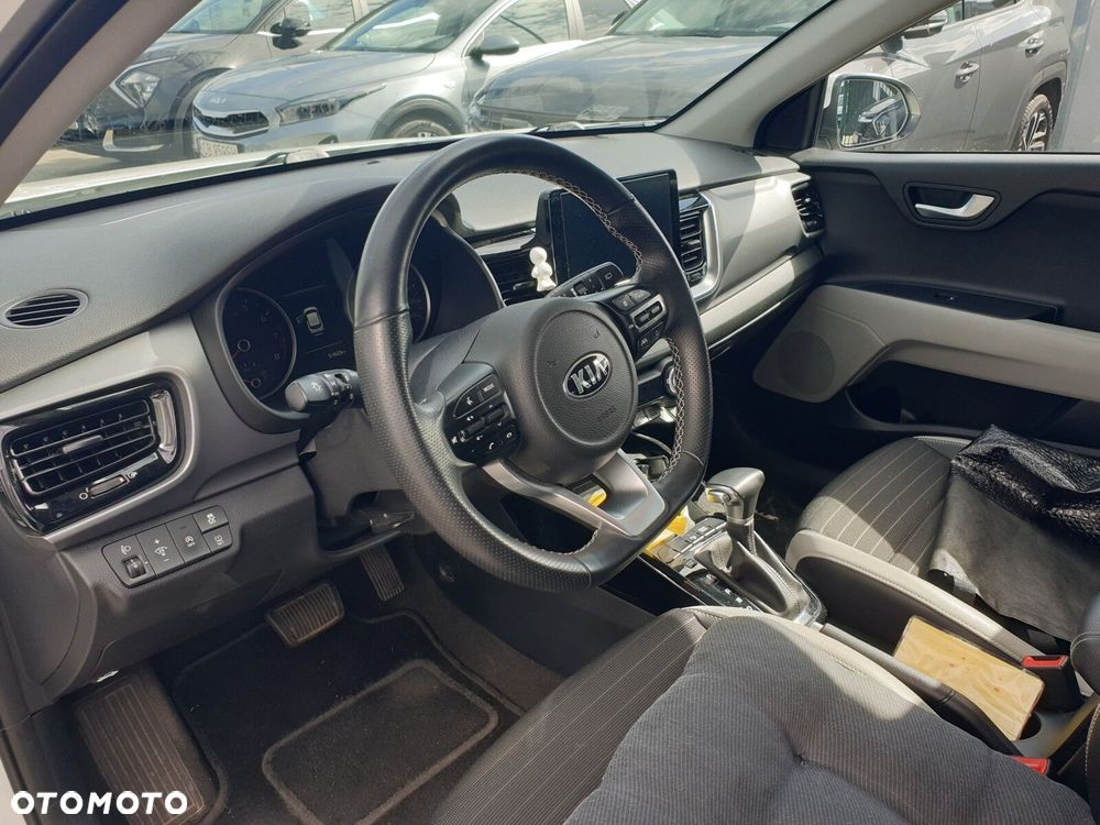 Kia Stonic 2021 photo 3