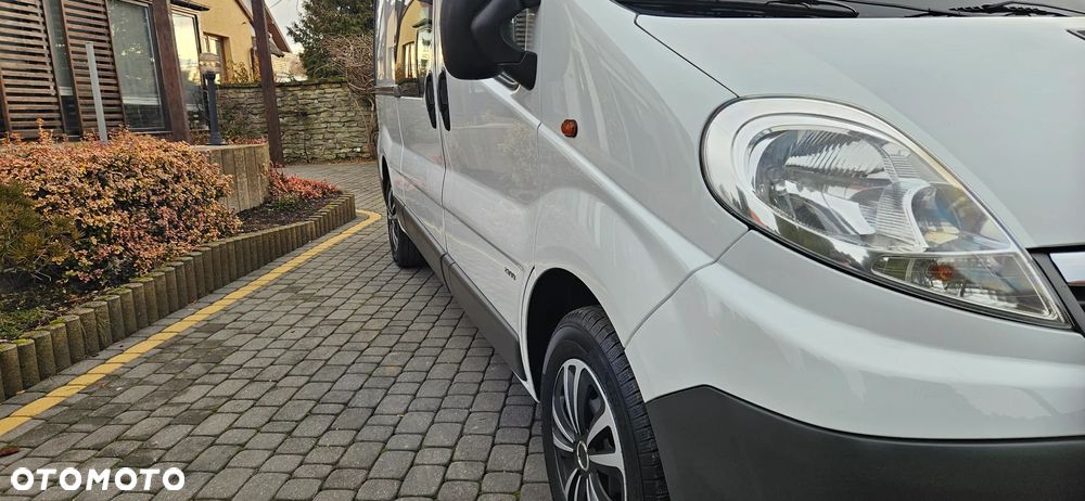 Opel Vivaro - 15