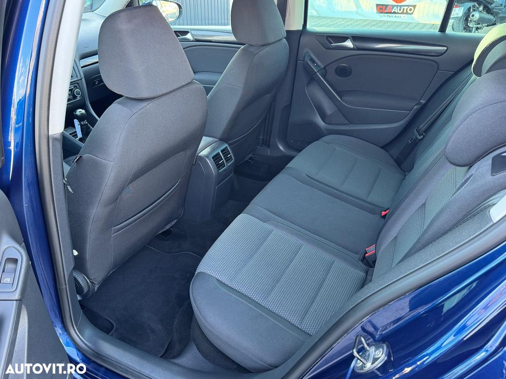 Volkswagen Golf - 17