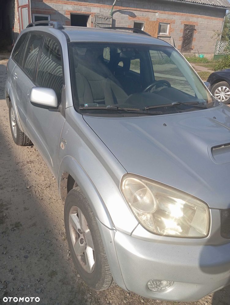 Toyota RAV4 - 6