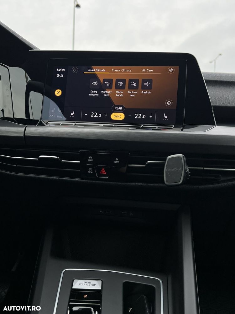 Volkswagen Golf 1.5 eTSI ACT DSG MHEV Style - 37