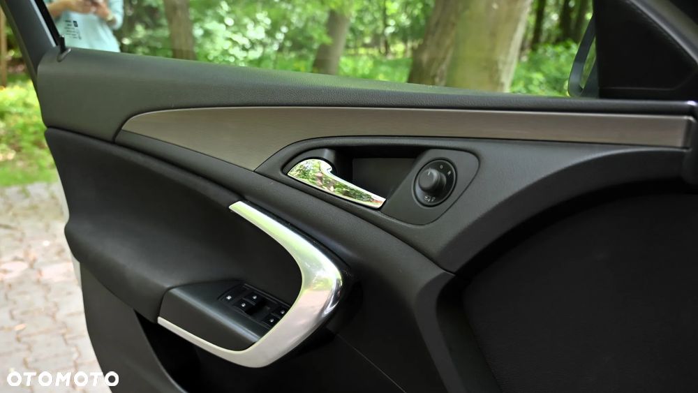 Opel Insignia - 29
