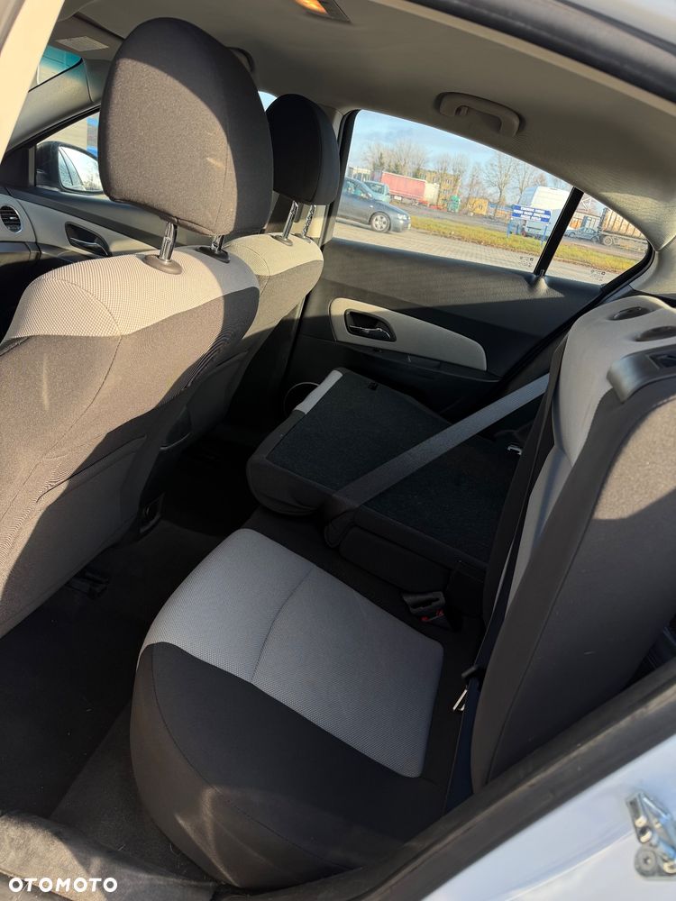 Chevrolet Cruze 1.8 LTZ - 4
