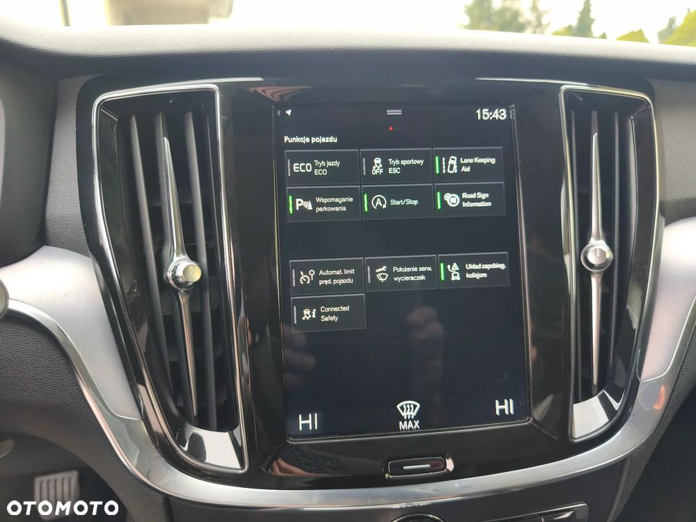 Volvo V60 D3 Momentum Core - 24