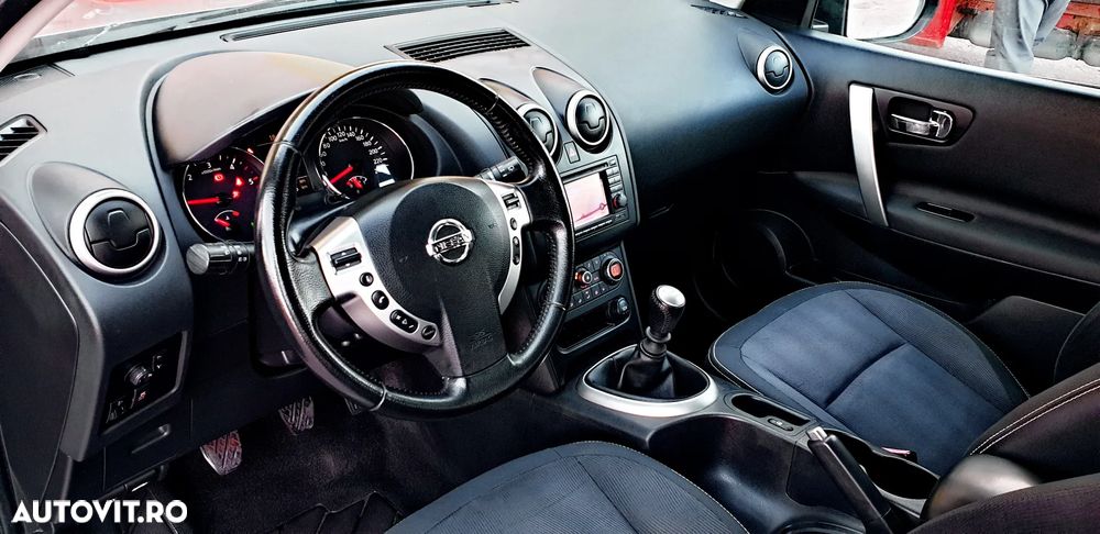 Nissan Qashqai - 11