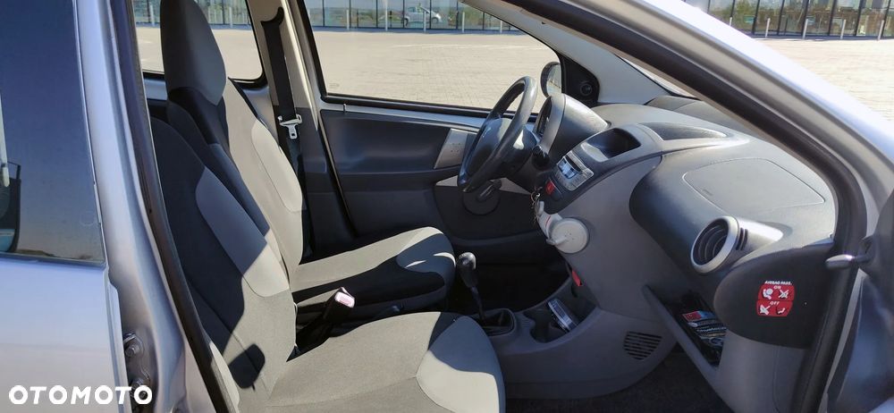 Peugeot 107 1.0 U Move - 17