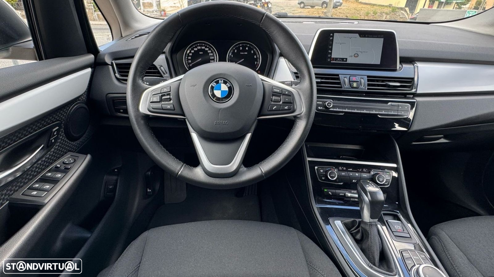 BMW 225xe Active Tourer - 15