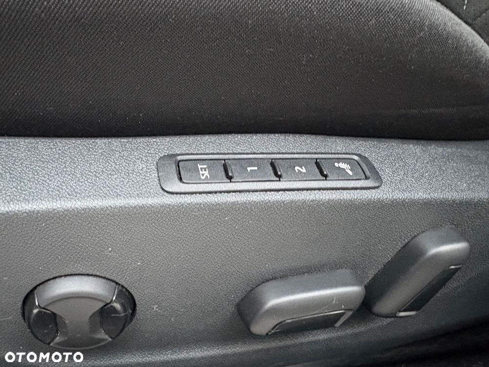 Skoda Octavia 2.0 TDI RS DSG - 20