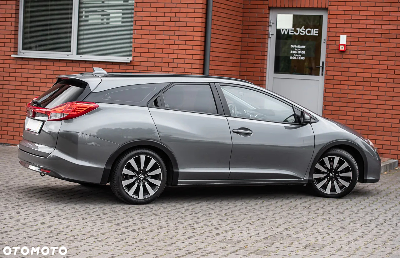 Honda Civic Tourer 1.8 i-VTEC Lifestyle - 29