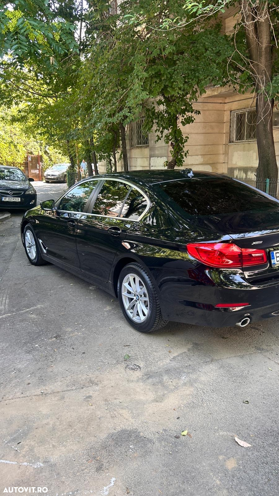 BMW Seria 5 520d xDrive AT - 5