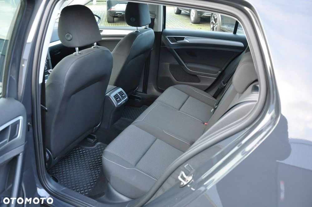 Volkswagen Golf 1.0 TSI Trendline - 17