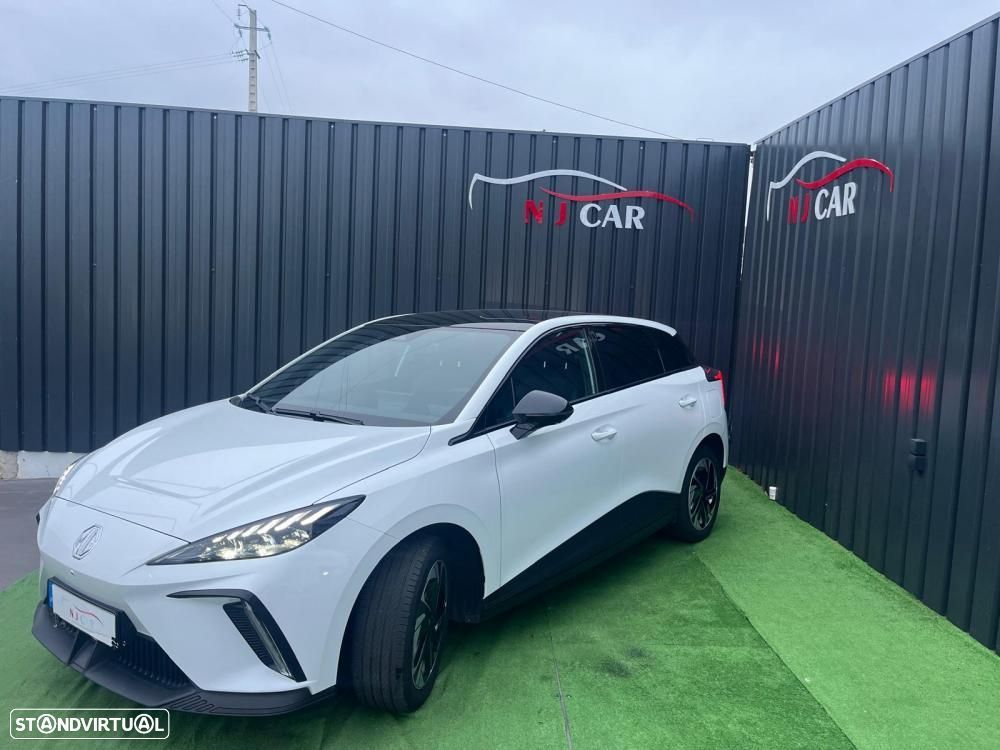 MG MG4 64 kWh Luxury - 3