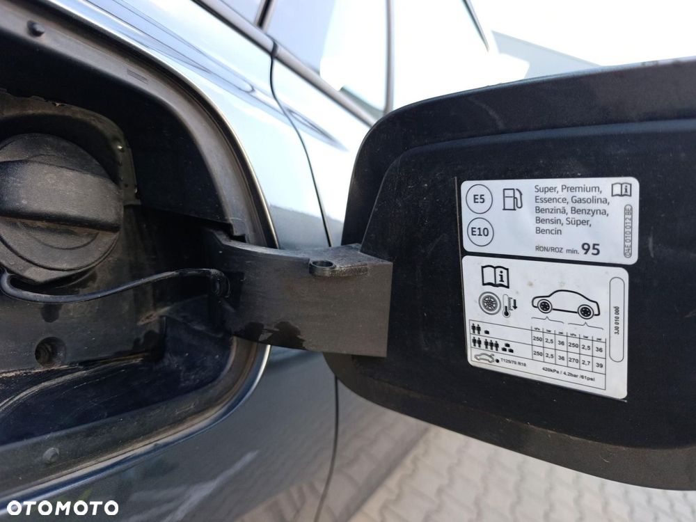 Volkswagen Passat - 18