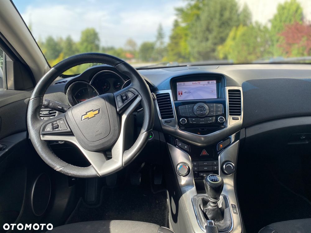 Chevrolet Cruze 1.4 T LTZ - 17