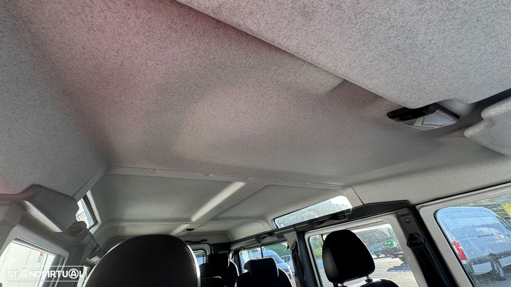 Land Rover Defender 110 DPF Station Wagon E - 42