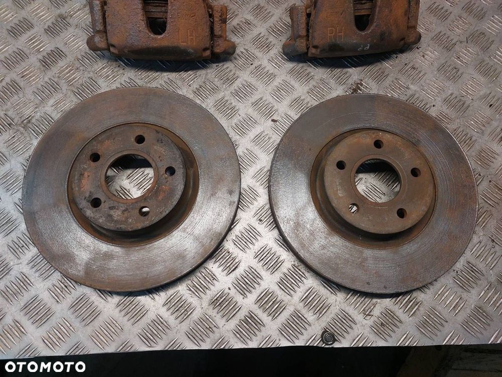 TARCZE HAMULCOWE PRZÓD + ZACISKI VOLVO V50 I 2.0 D - 2