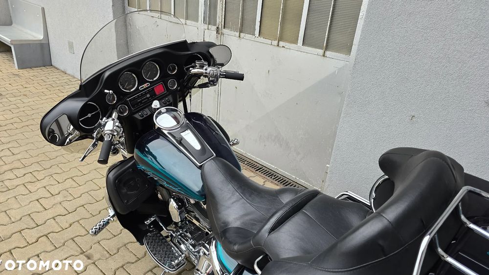 Harley-Davidson FLHTCU Ultra - 17