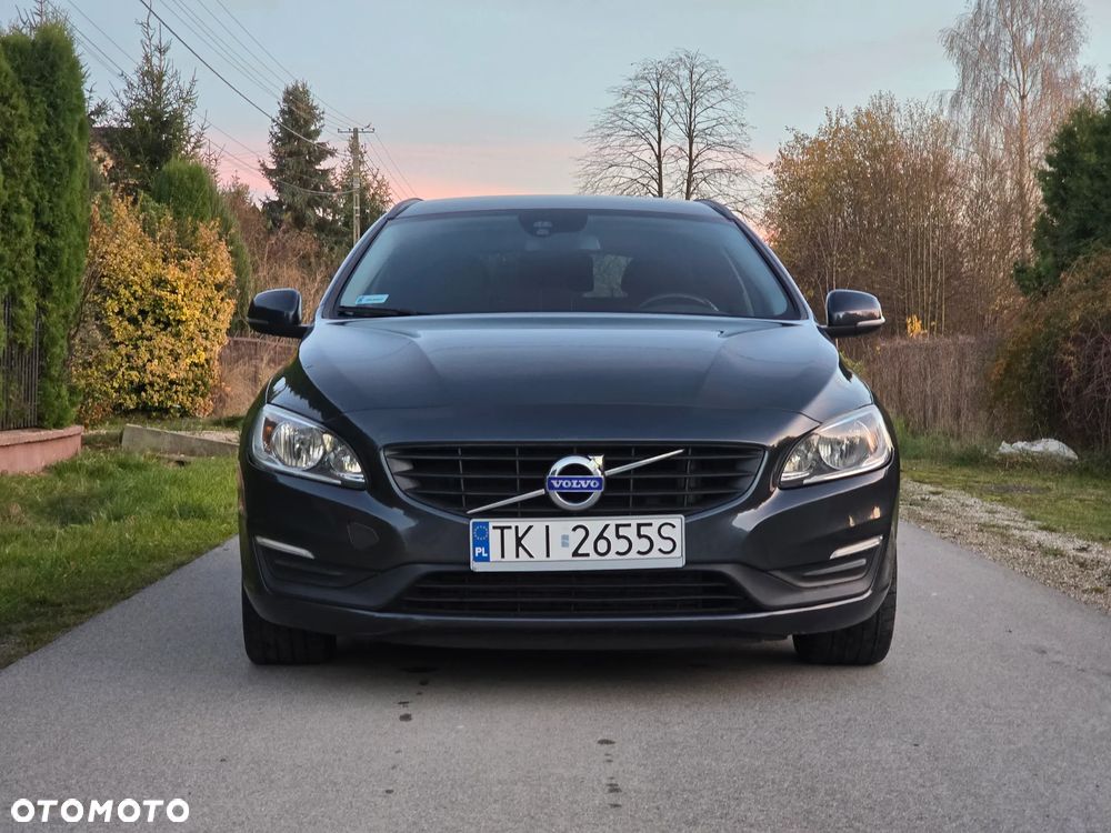 Volvo V60 D3 Drive-E Momentum - 8
