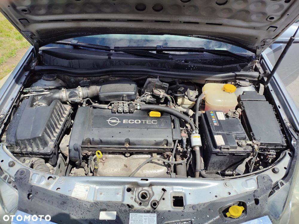 Opel Astra 1.6 Cosmo - 21