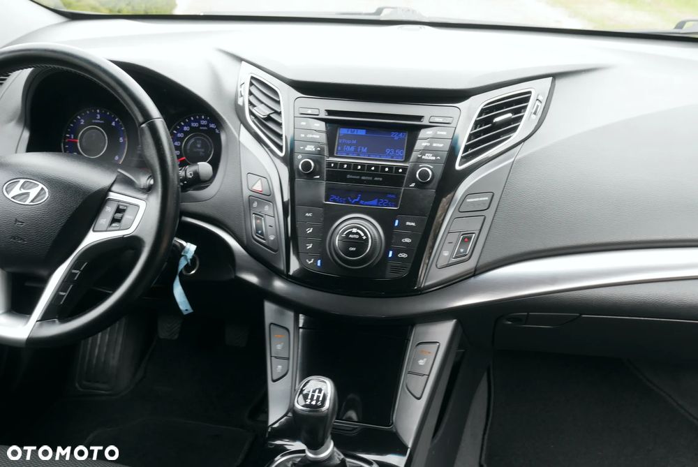 Hyundai i40 Kombi 1.7 CRDi Premium - 19