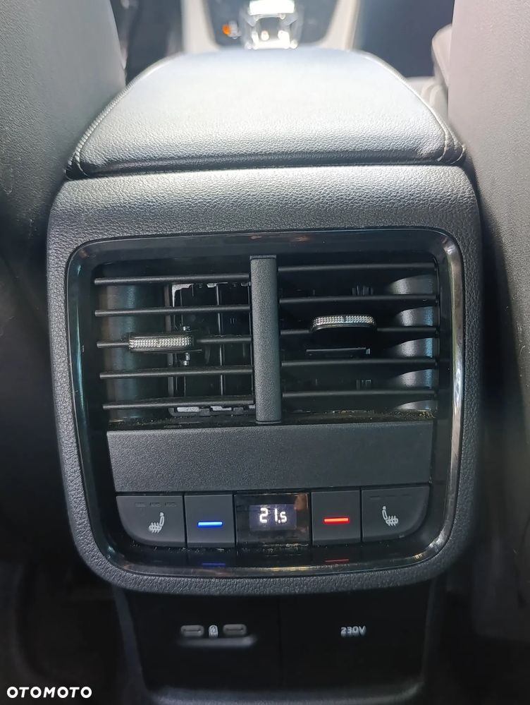 Skoda Octavia 2.0 TSI RS 245 DSG - 24