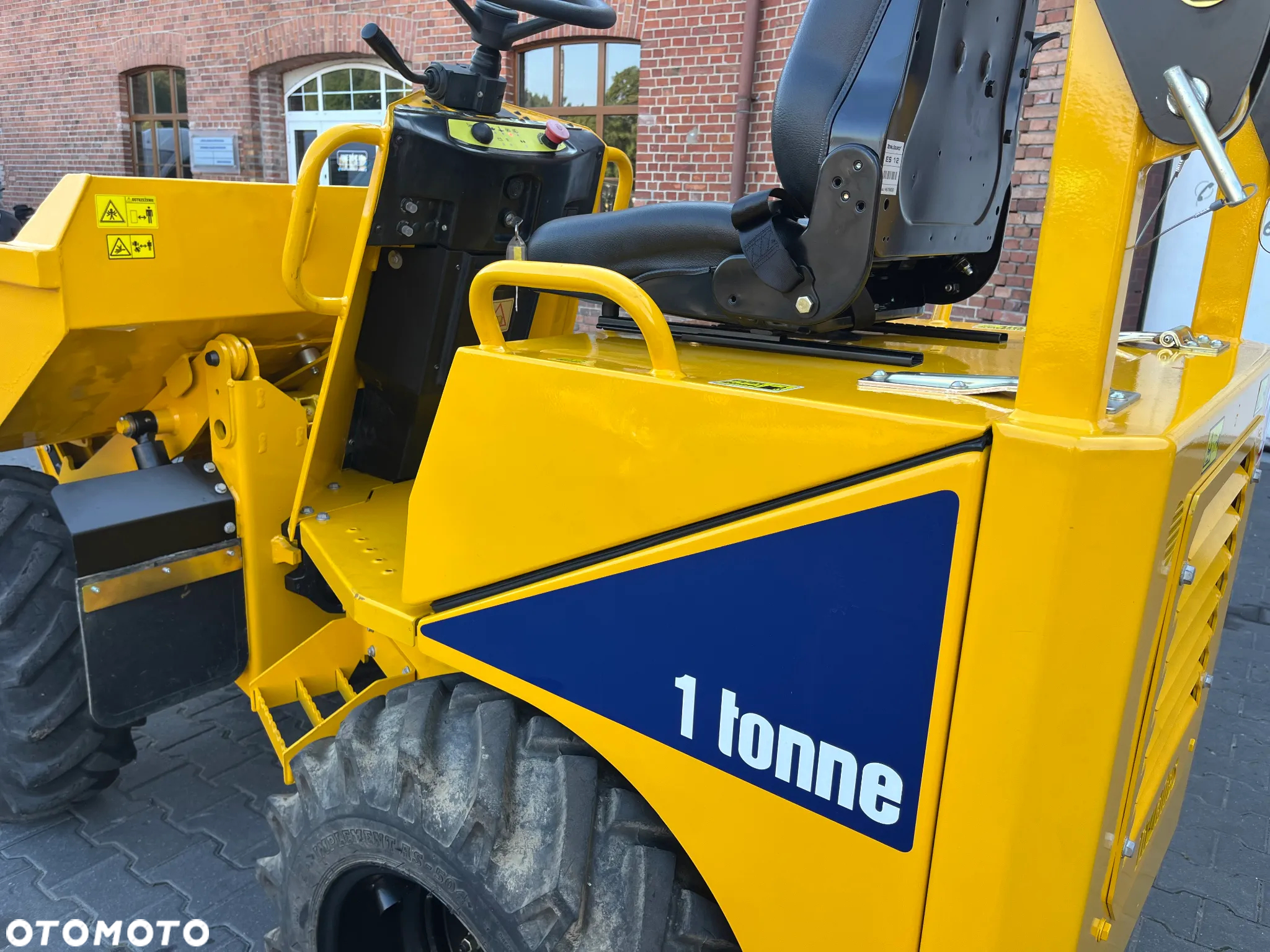 Thwaites MACH 201 - 20