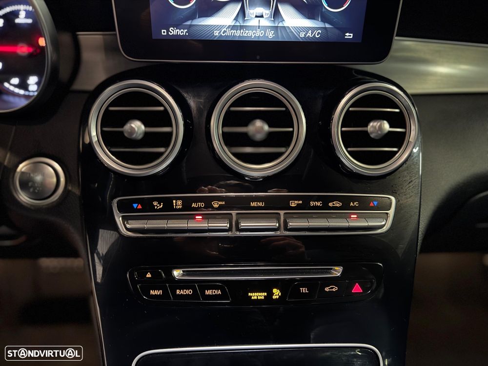 Mercedes-Benz GLC 250 d AMG Line 4-Matic - 22