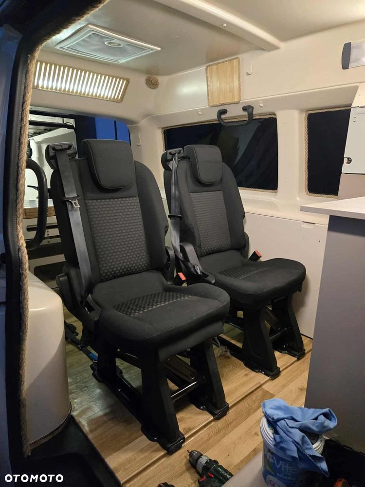 Volkswagen Transporter - 17
