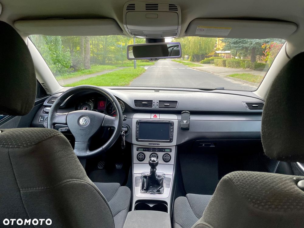 Volkswagen Passat 2.0 TDI Comfortline - 7