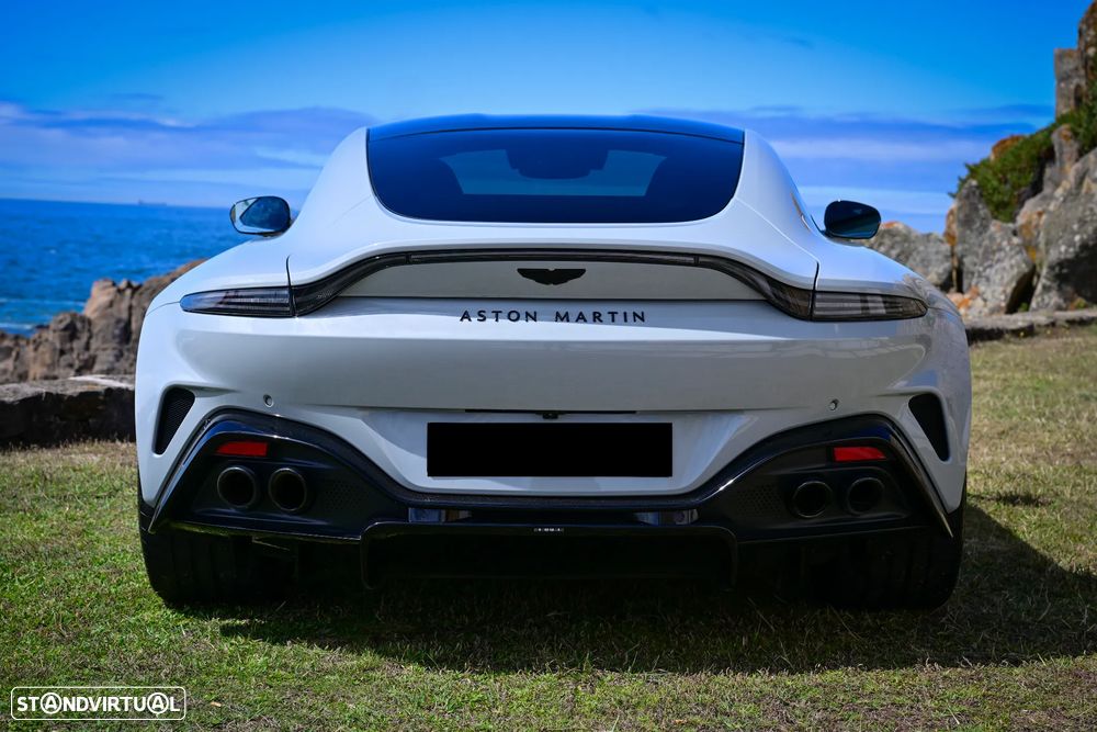 Aston Martin Vantage Coupe V8 - 9