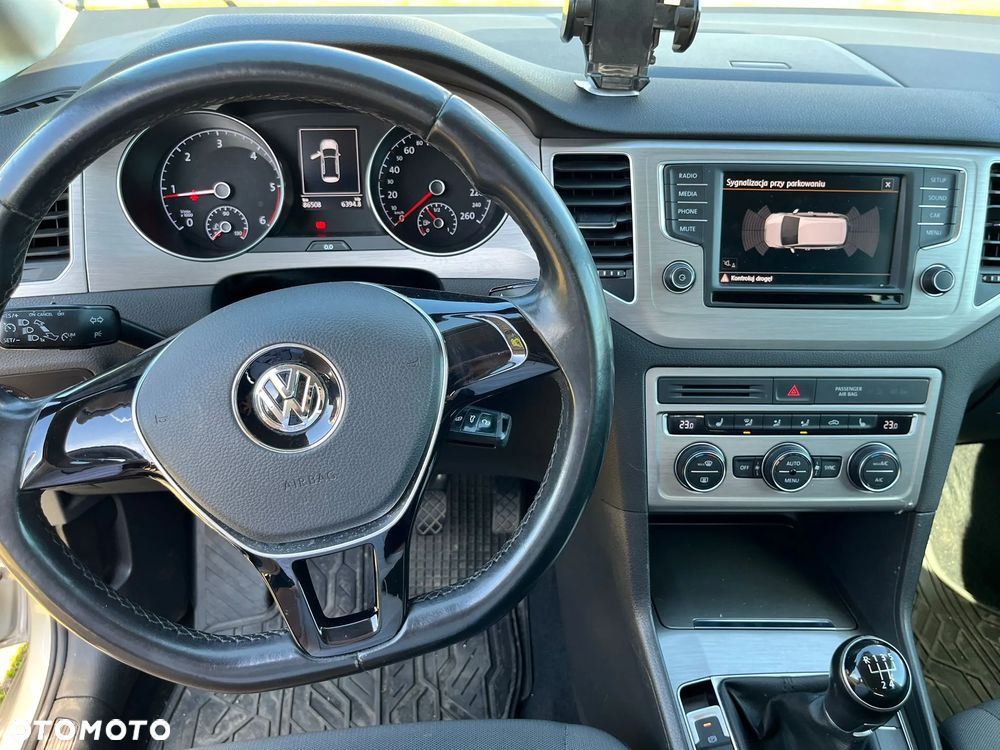 Volkswagen Golf 1.6 TDI BlueMotion Technology Allstar - 14