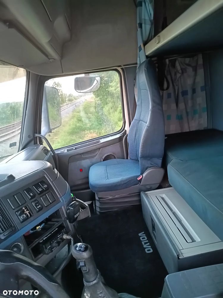 Volvo FH 440 STANDARD MANUAL LODÓWKA KLIMA - 24