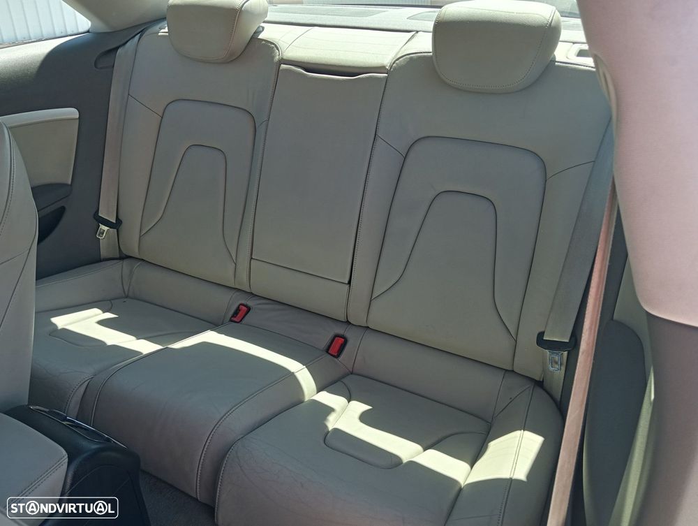 Audi A5 3.0 TDI V6 quattro S-tronic - 17