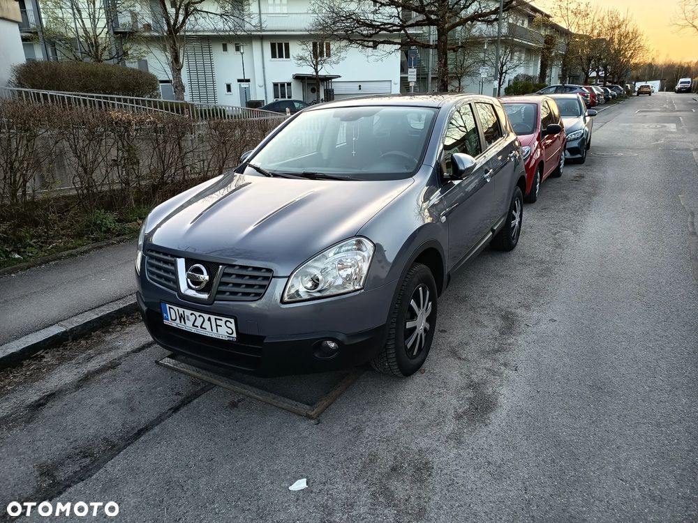 Nissan Qashqai - 2