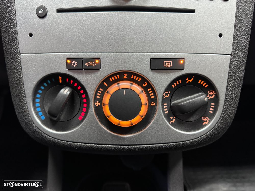 Opel Corsa 1.3 CDTI - 29