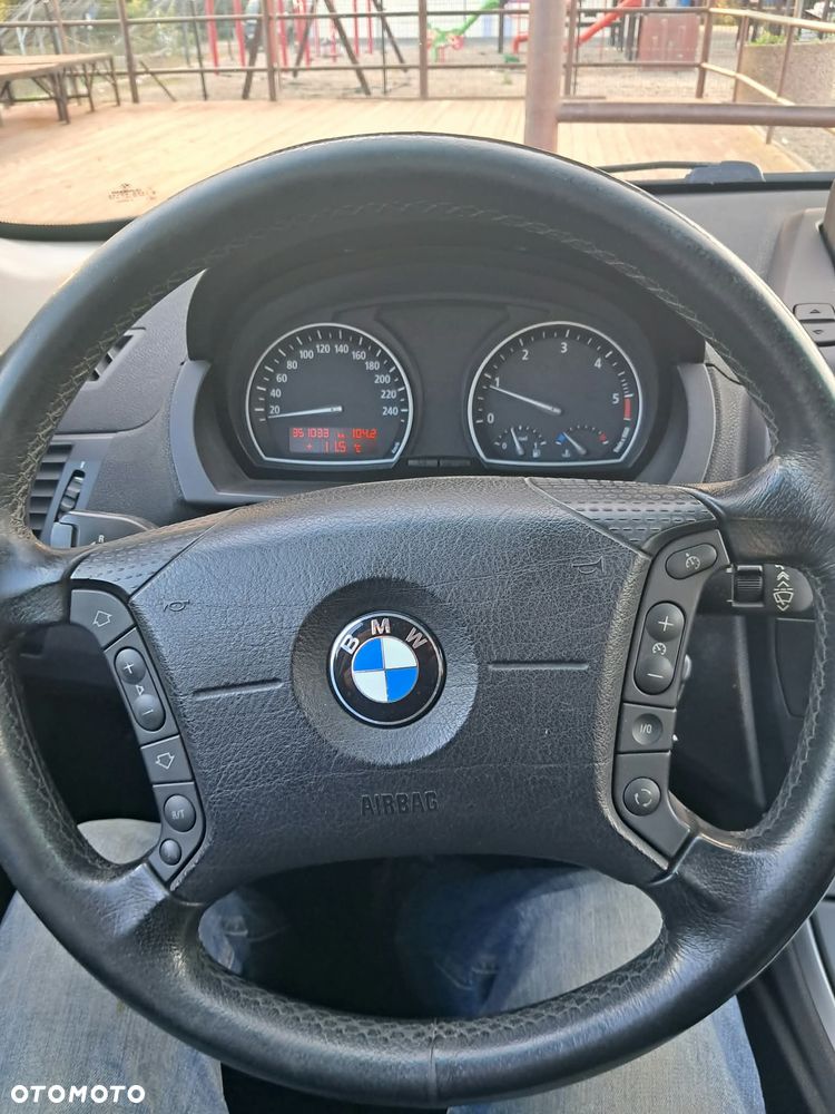 BMW Seria 3 2005 photo 4