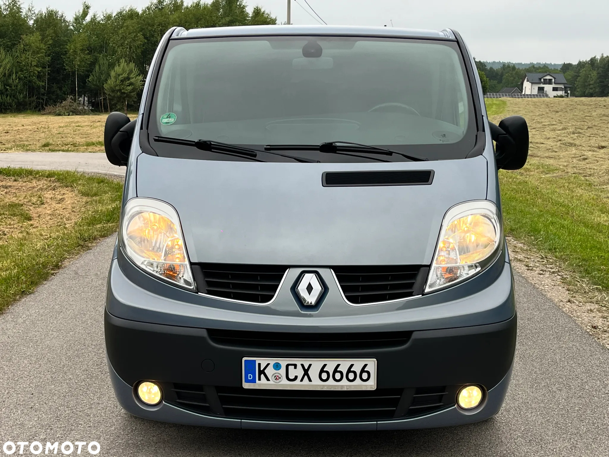 Renault Trafic L1H1 Passenger Lux - 2