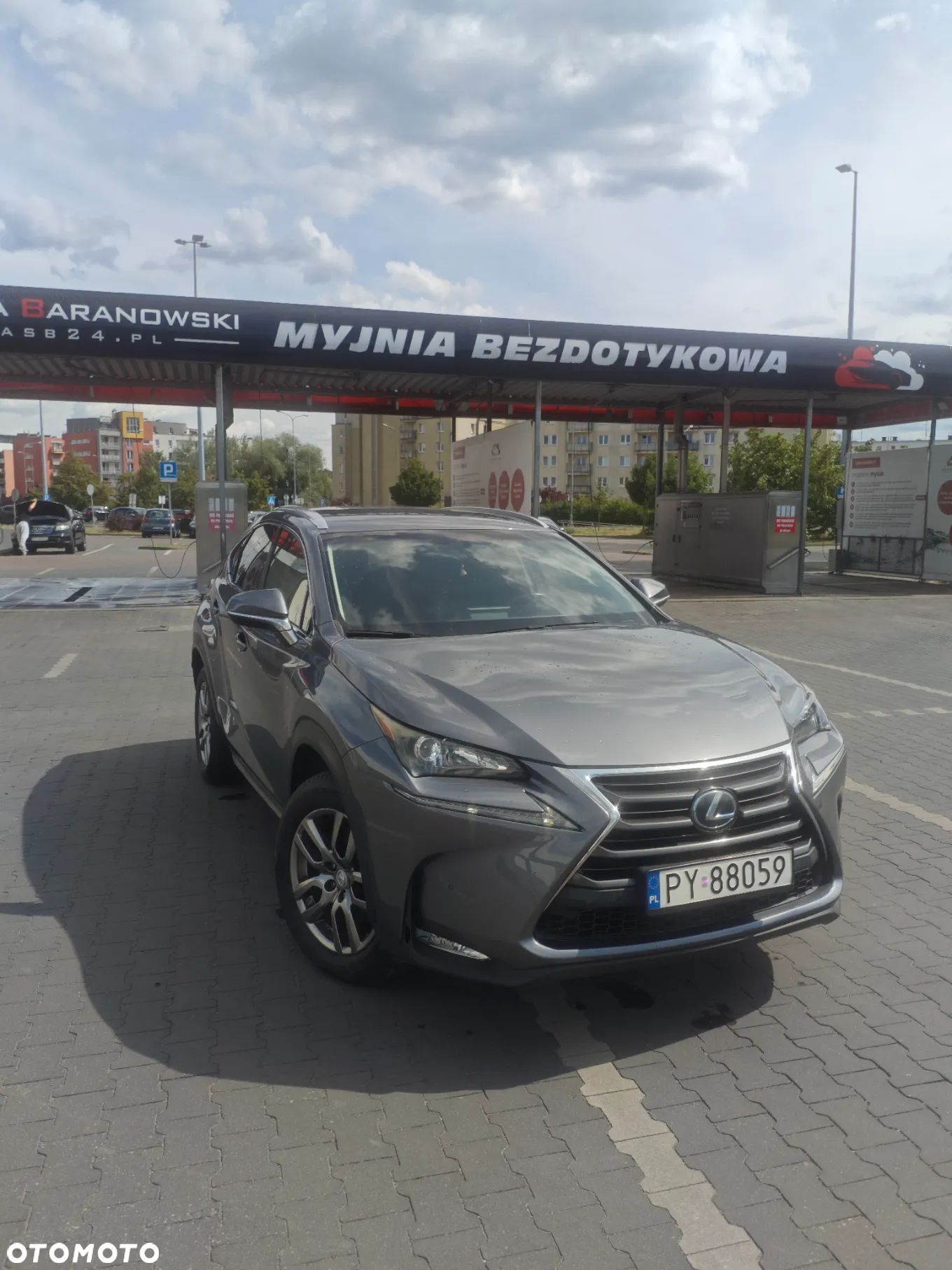 Lexus NX 300h Comfort AWD - 1
