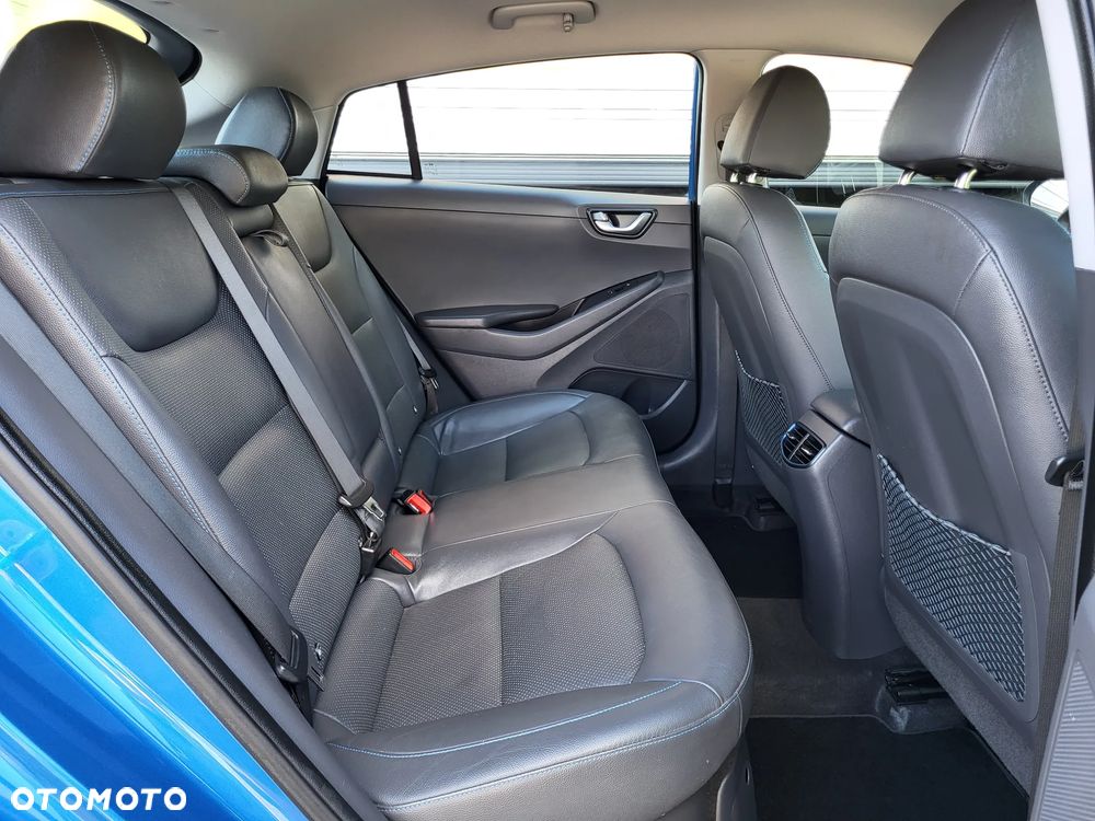 Hyundai IONIQ Hybrid Platinum - 27
