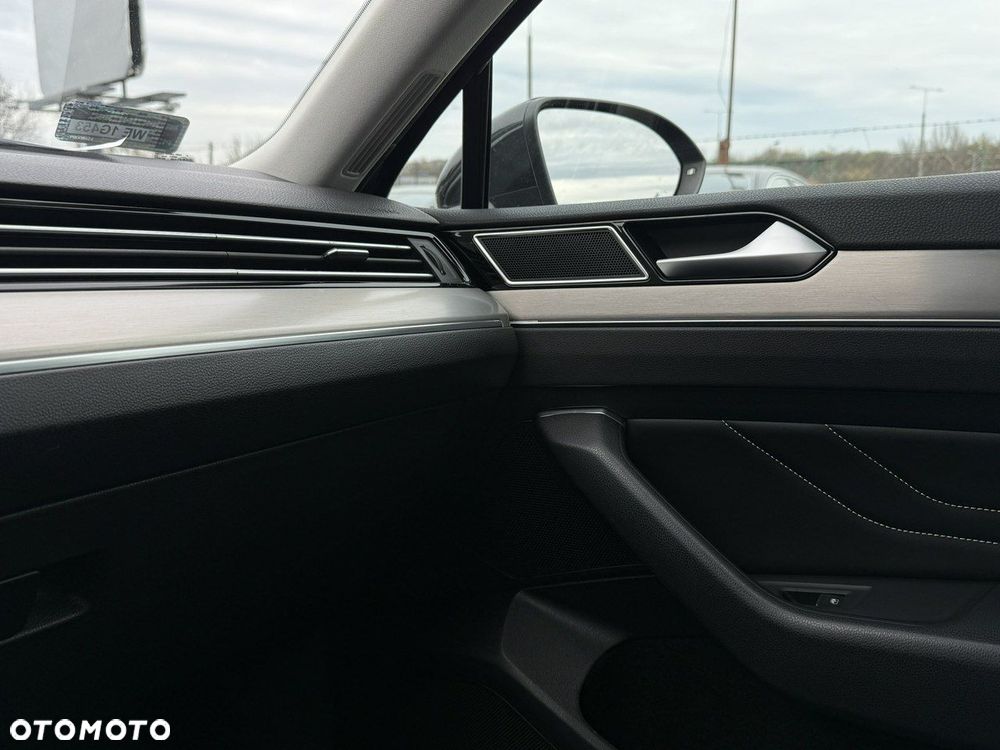 Volkswagen Passat 2.0 TSI Elegance DSG - 36